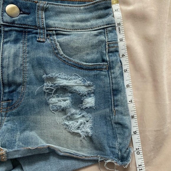 AE Jean shorts - Picture 6 of 6